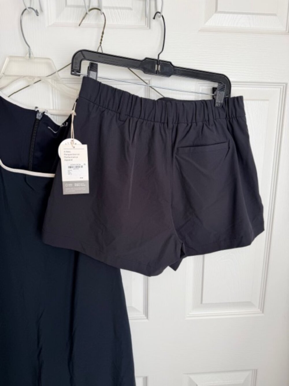 Vuori Black Solar Shorts/ NWT/ MED - Picture 6 of 8